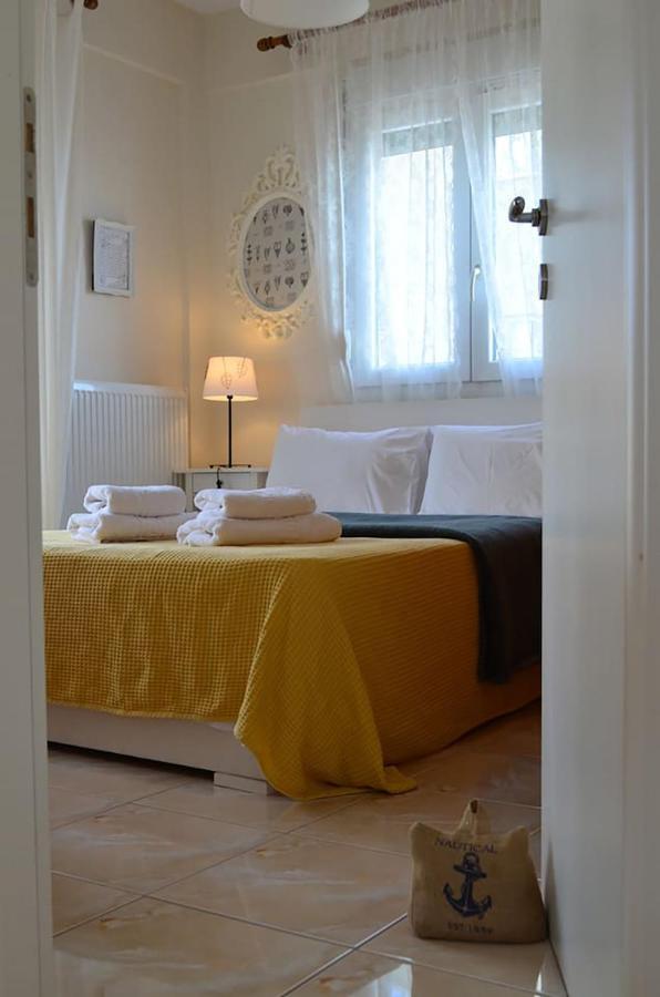 Lemon Beach Front Apartment, Nikiti Exteriér fotografie