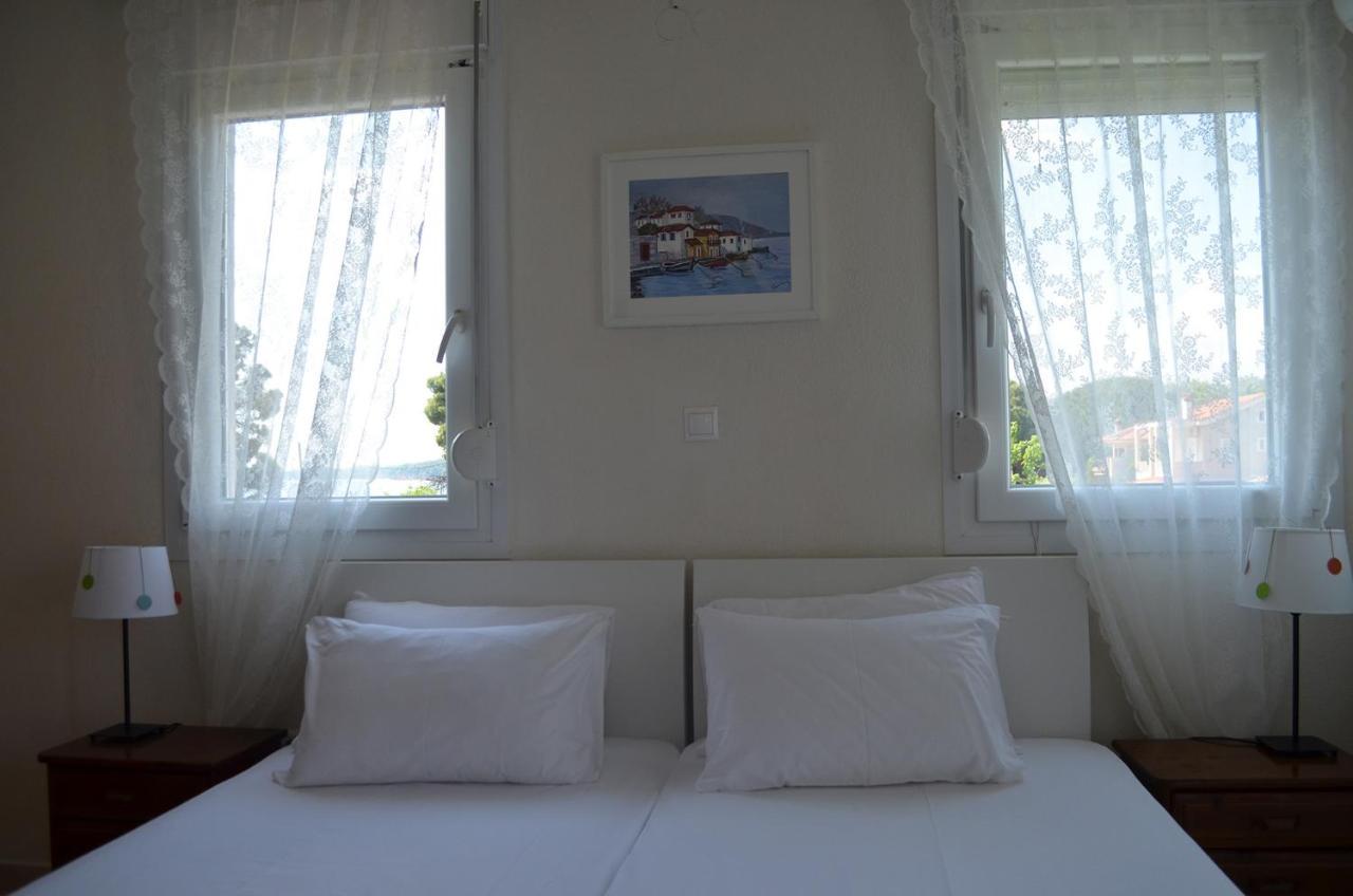 Lemon Beach Front Apartment, Nikiti Exteriér fotografie